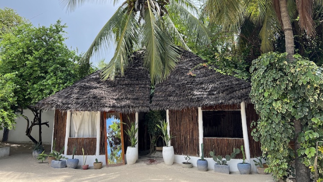 Spațiu de odihnă la Ananda Villa, Zanzibar, folosit în zilele de după ceremonie